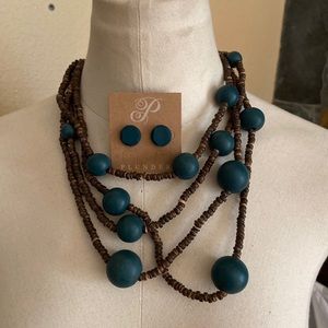 Plunder necklace and earring set